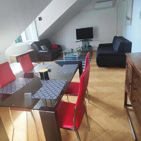 Dubrovnik: Near The Old Town * Dubrovník