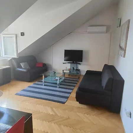 Dubrovnik: Near The Old Town * Dubrovník