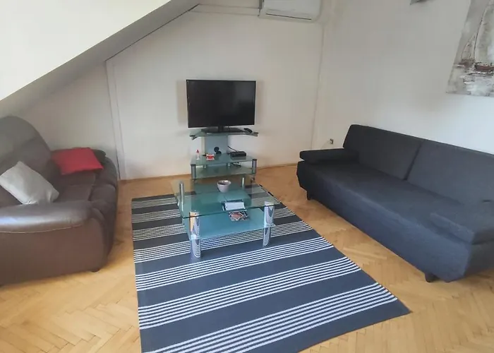 Dubrovnik: Near The Old Town * Dubrownik